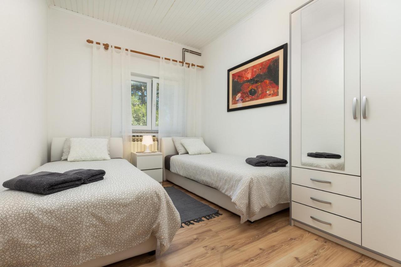 Apartments Elita ロヴィニ エクステリア 写真